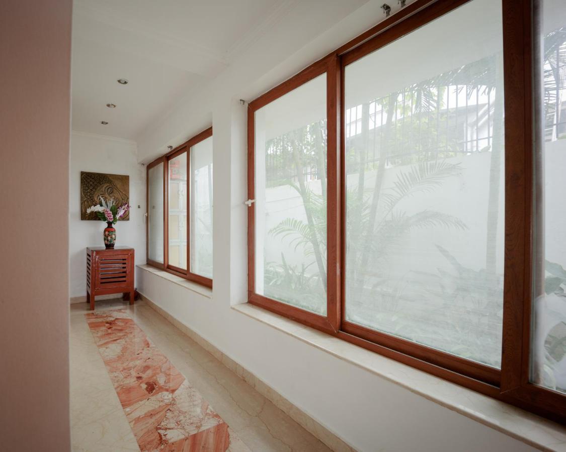 Ocean Suite Goa Dona Paula Exterior photo