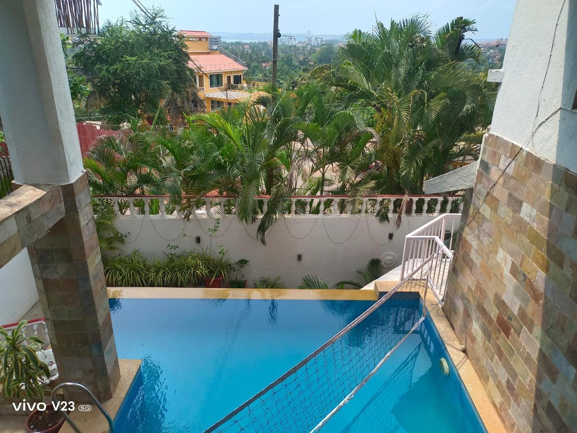 Ocean Suite Goa Dona Paula Exterior photo
